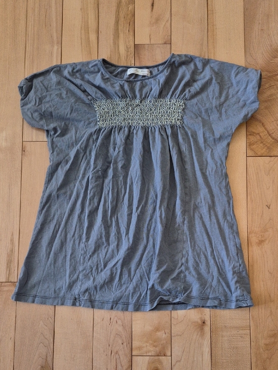 Zara Other - Girls Size 13/14 Zara Girls Smocked Scoop Neck Tee in Slate Gray